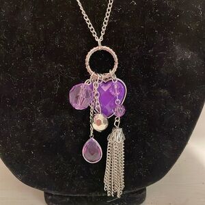 39” silver tone necklace with 5 silver tone & purple pendants & 3” extender